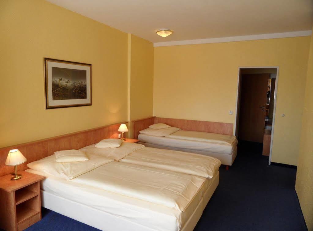 Friends Hotel Kerpen Kerpen  Luaran gambar