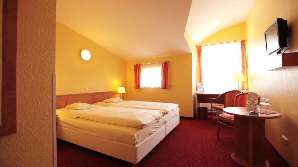 Friends Hotel Kerpen Kerpen  Luaran gambar